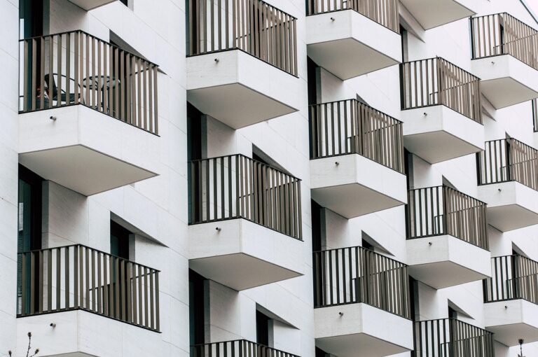 Casa unifamiliar moderna - vivienda inversión